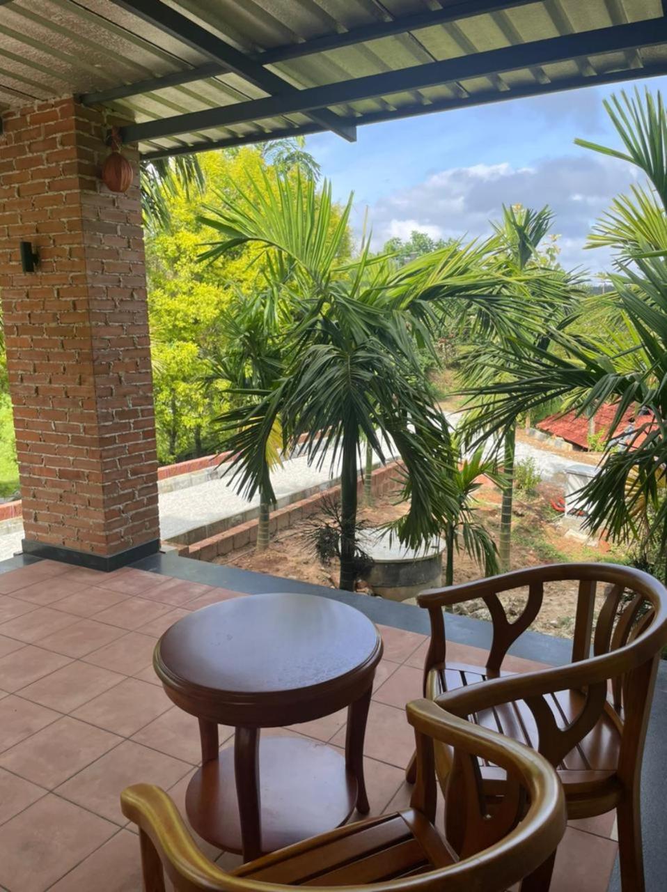 Biranji Aqua Retreat Hotel Chikmagalūr Eksteriør billede