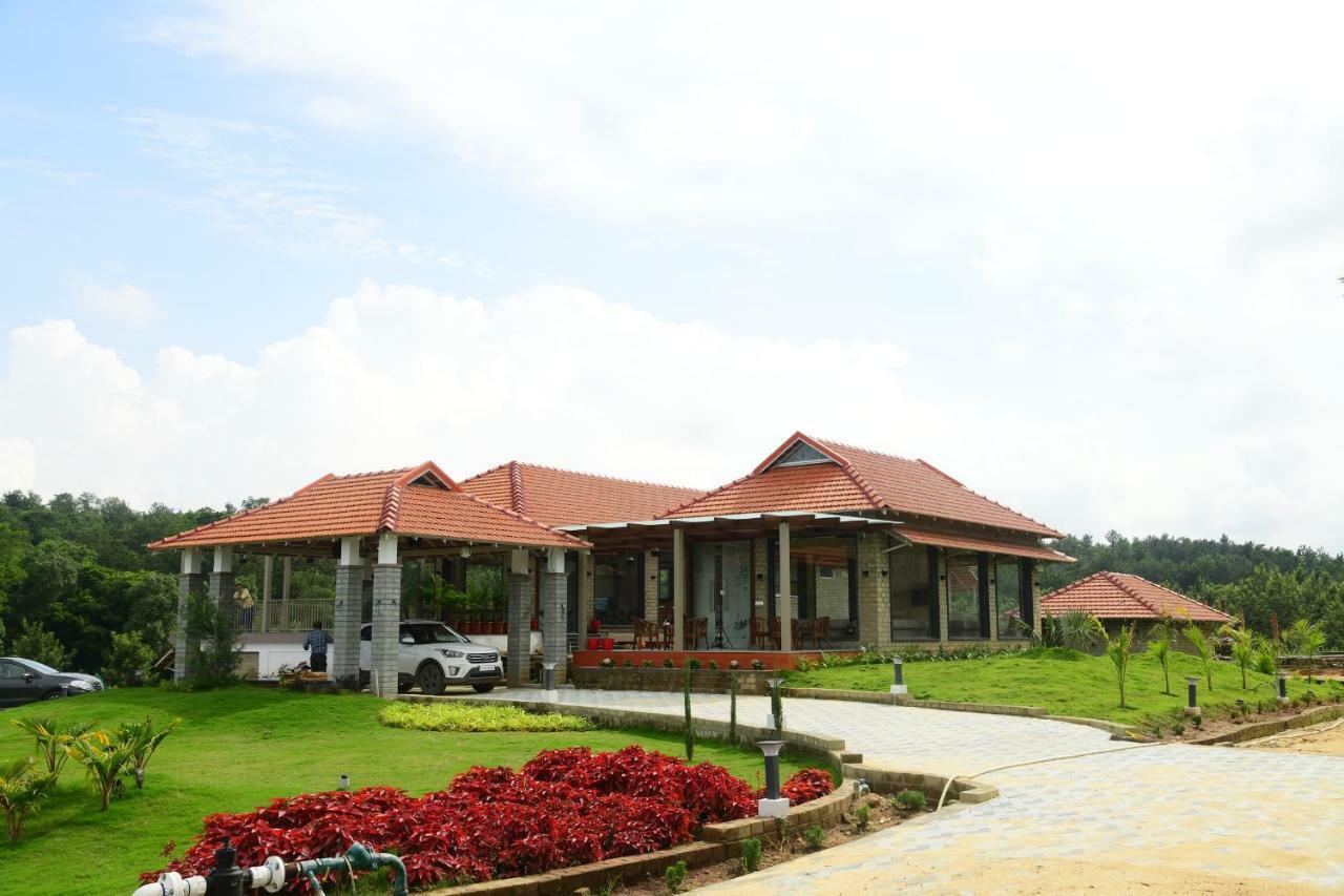 Biranji Aqua Retreat Hotel Chikmagalūr Eksteriør billede